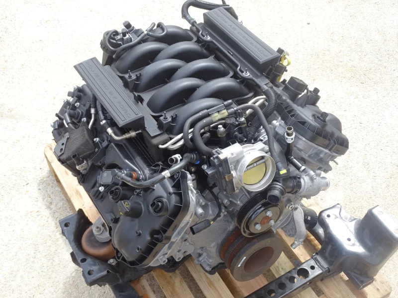 Ford Mustang Bullitt engine, 5.0l V8, 460 hp