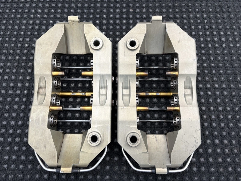 2 étriers Brembo 8 pistons révisés – 306 Maxi, Escort Cosworth Gr A, Mégane Maxi, Evo, VHC