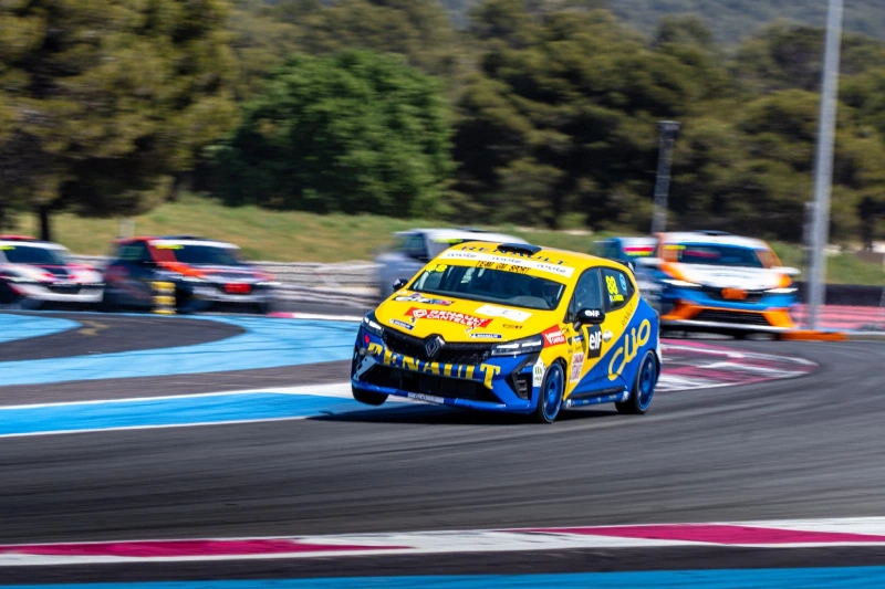 Location Clio5 cup