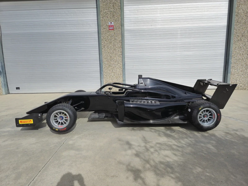 Tatuus T-318