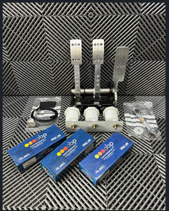 Nouveau. Boîtier de pédales OBP Pro-Race. Kit complet à fixation au plancher. Système à 3 pédales.