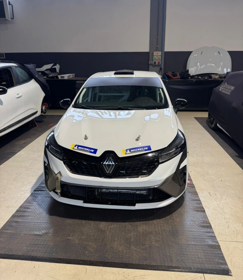 A vendre 3 CLIO CUP V