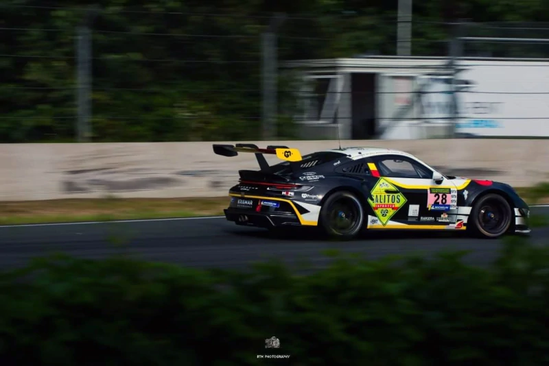 Voitures de course 911 GT3 Cup - version 992