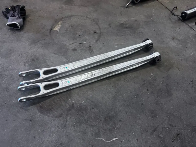 Rear suspension arm Porsche Cayman GT4 RS - 98133114303