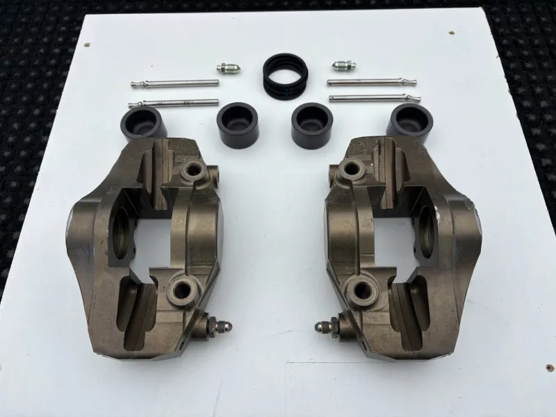 2 BREMBO 2-PISTON CALIPERS (S1600, 206 OR OTHER MODELS) – RECONDITIONED