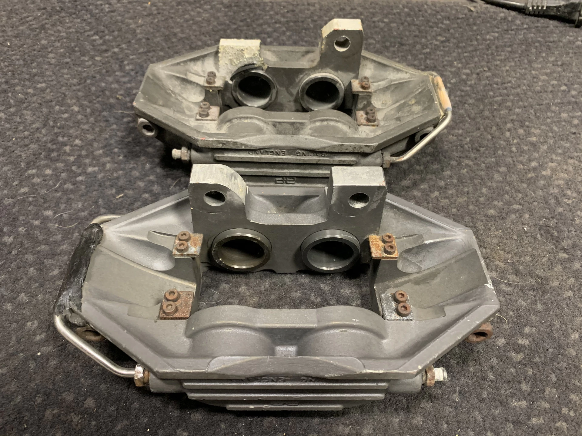 RECHERCHE ETRIERS HS EN L'ETAT OU A L'UNITEE AP RACING ALCON BREMBO