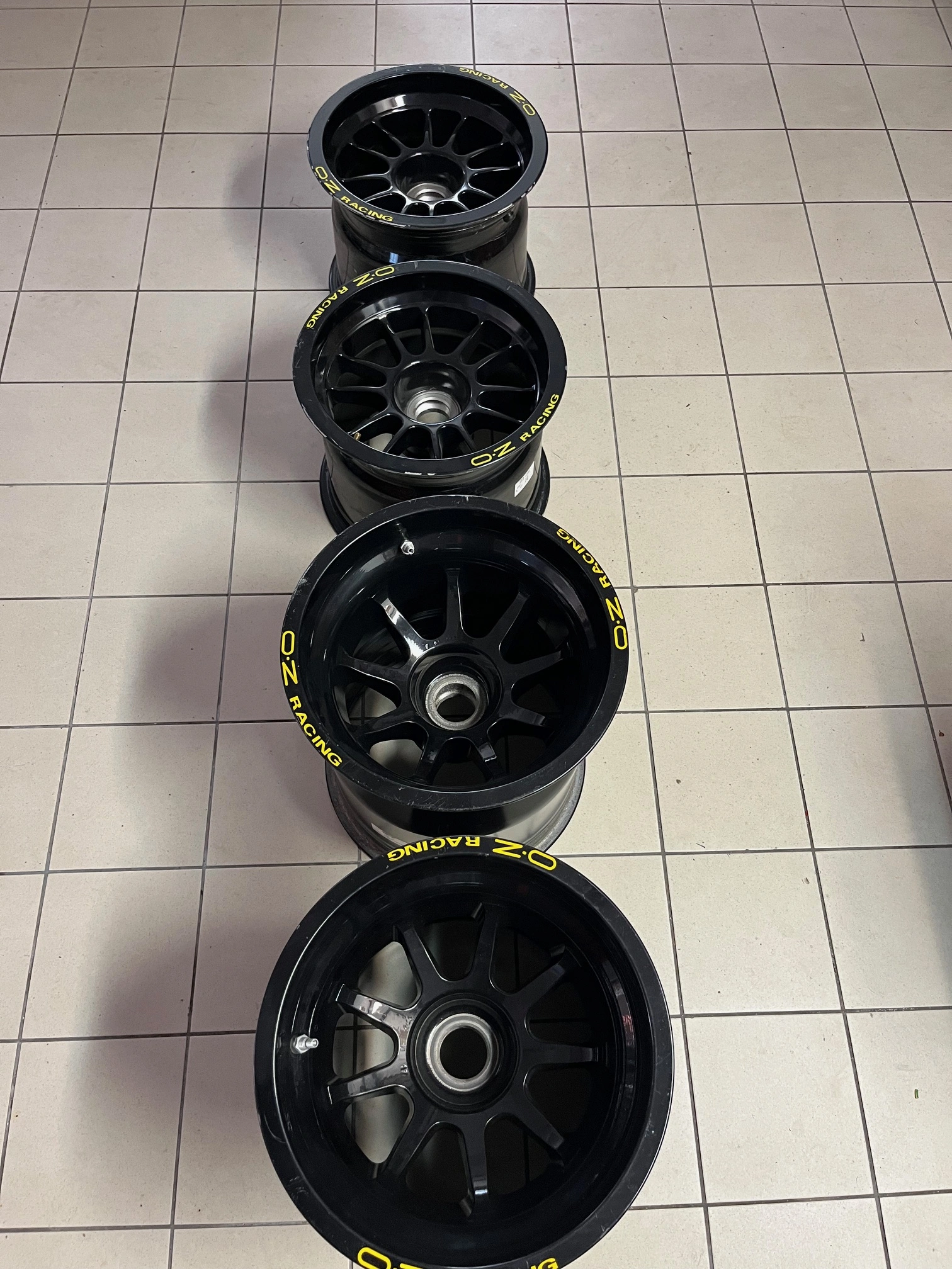 Vends Jantes Oz Racing OSELLA Pa21 Pa2000 Pa30 Fa30 – photo 2