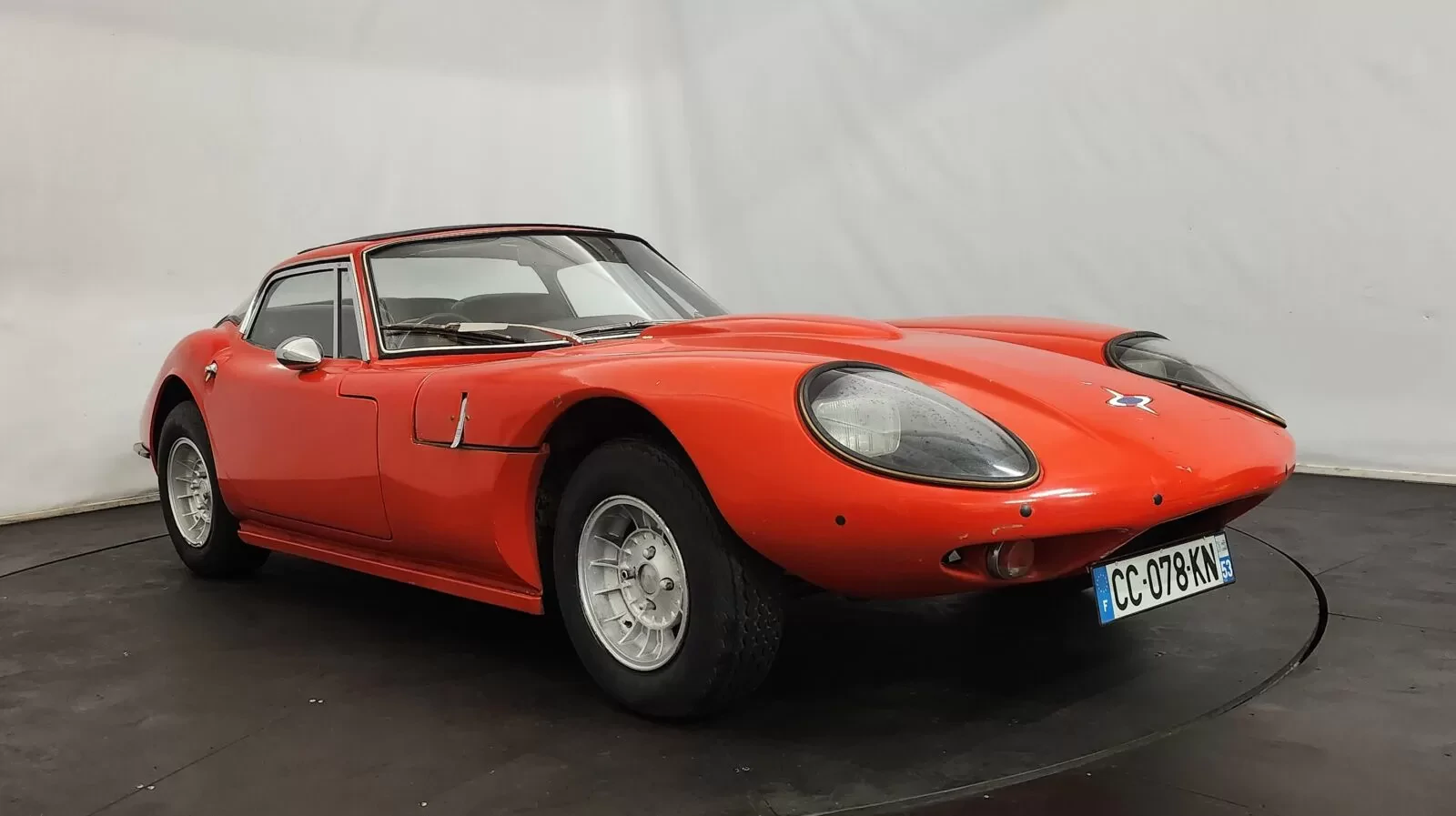 Marcos 3000 GT