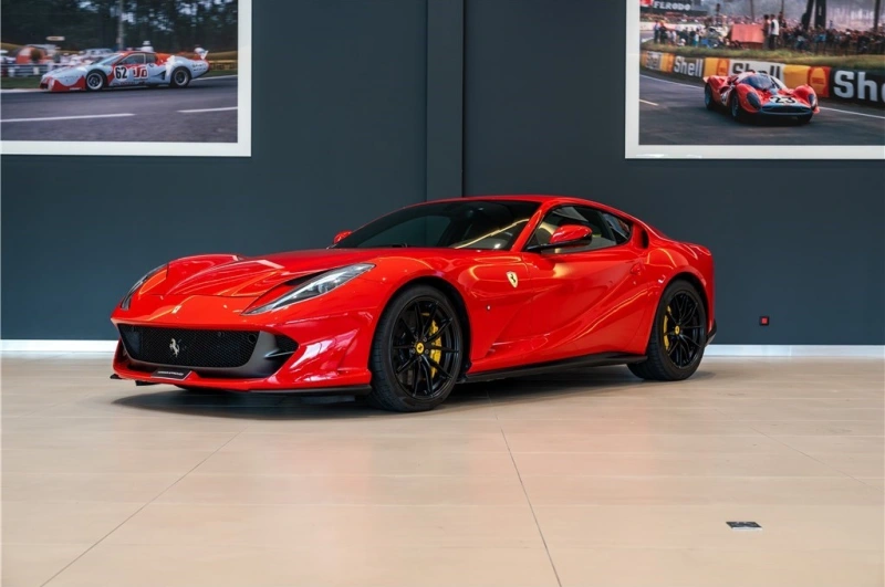 FERRARI 812 SUPERFAST