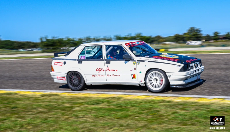 Alfa Romeo 75 v6