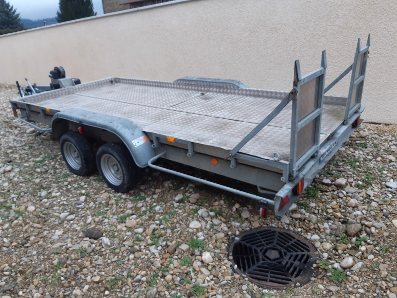 Remorque deux essieux 2000kg
