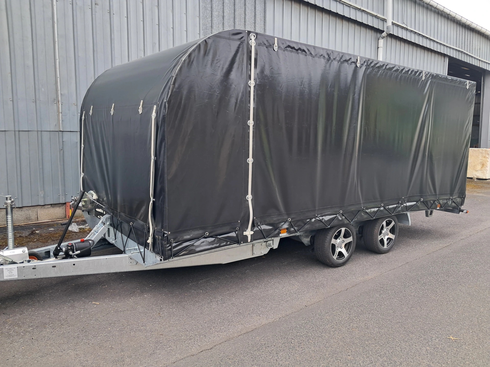 Remorque porte voiture PRO, couverte, bâchée, EN STOCK – photo 4