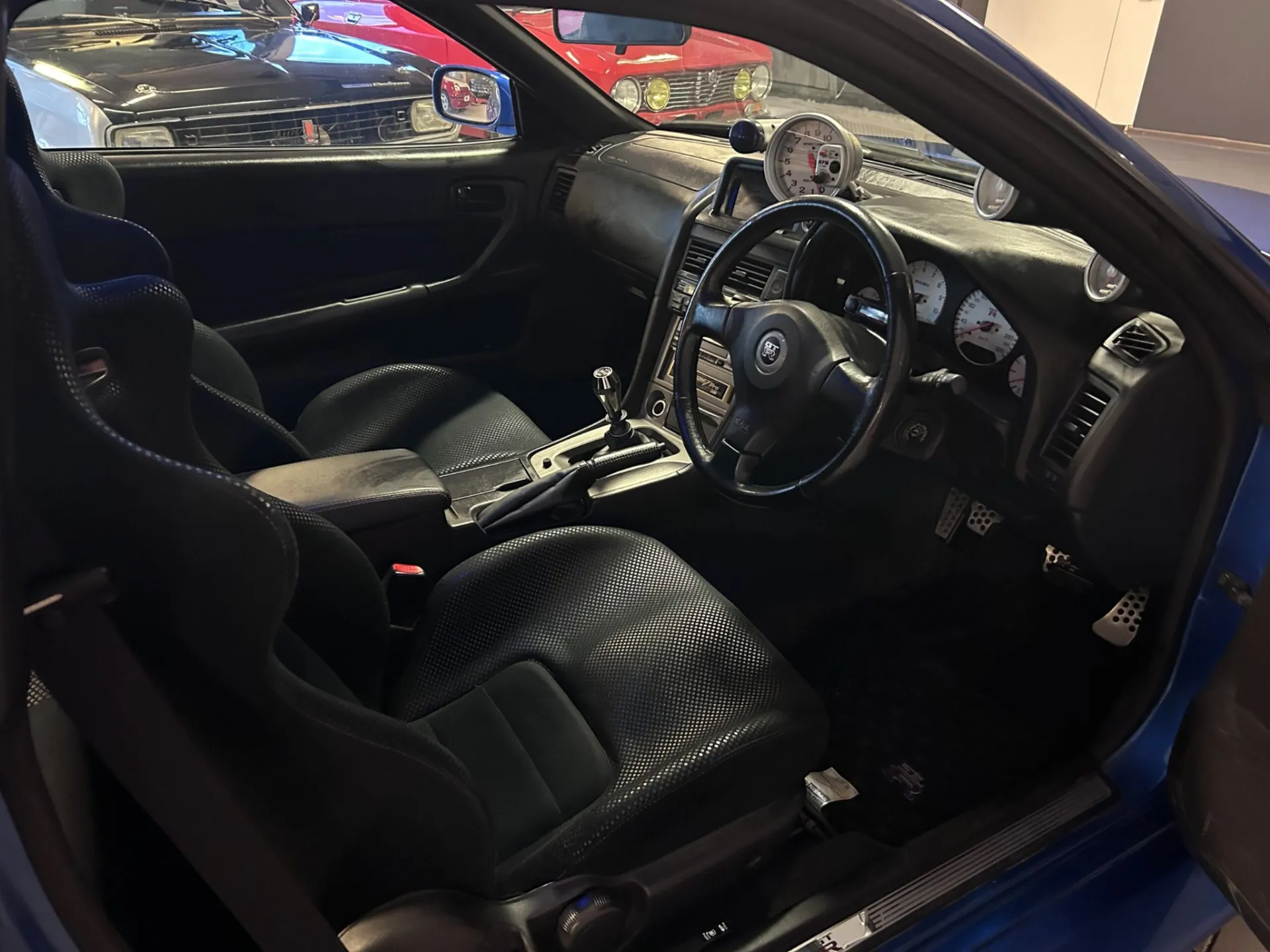 Nissan Skyline GT-R BNR34 – photo 4