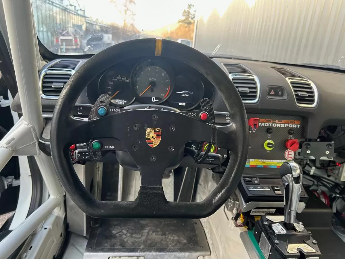 Porsche Cayman GT4 MR 981