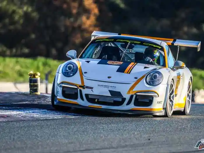 Sell/trade 2014 Porsche 991 GT3 CUP with muffler Porsche circuit 95DB! – photo 1
