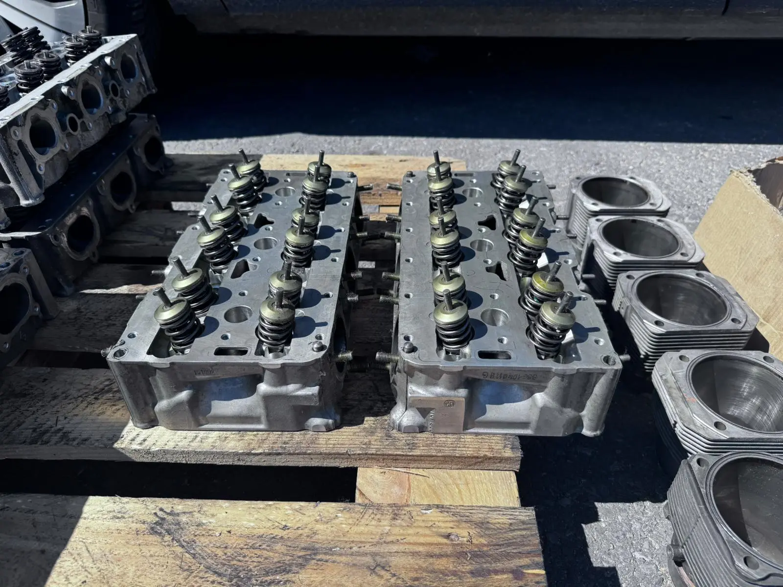 Porsche 996 Cup cylinder head. – photo 1