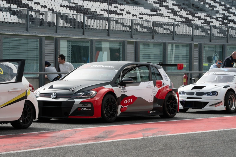 500 Nocturnes en GOLF TCR Anneau Du Rhin 26 Septembre