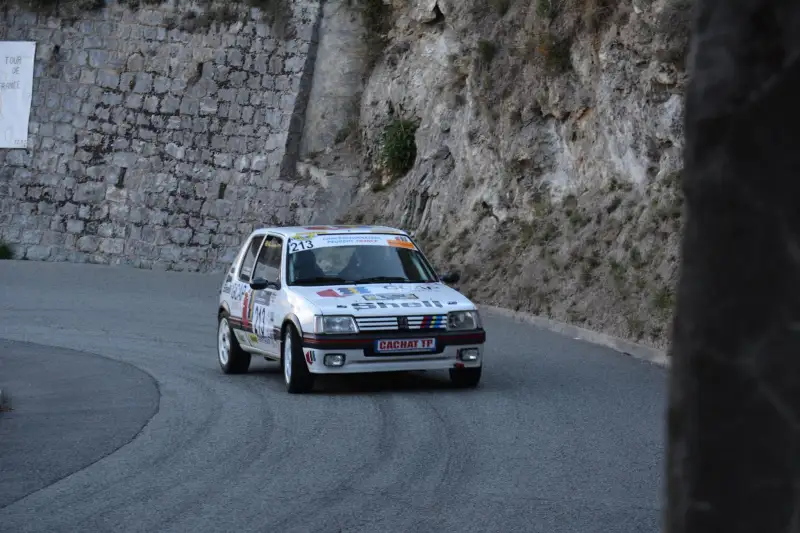 Peugeot 205 GTI 1600 GROUP A, VHC