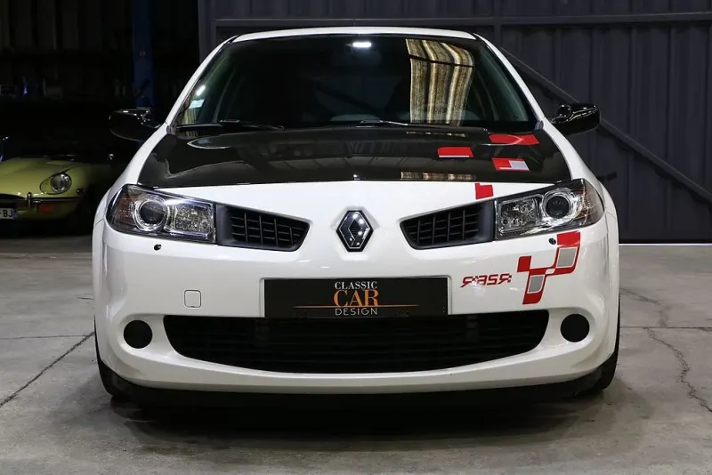 Renault megane r26-r