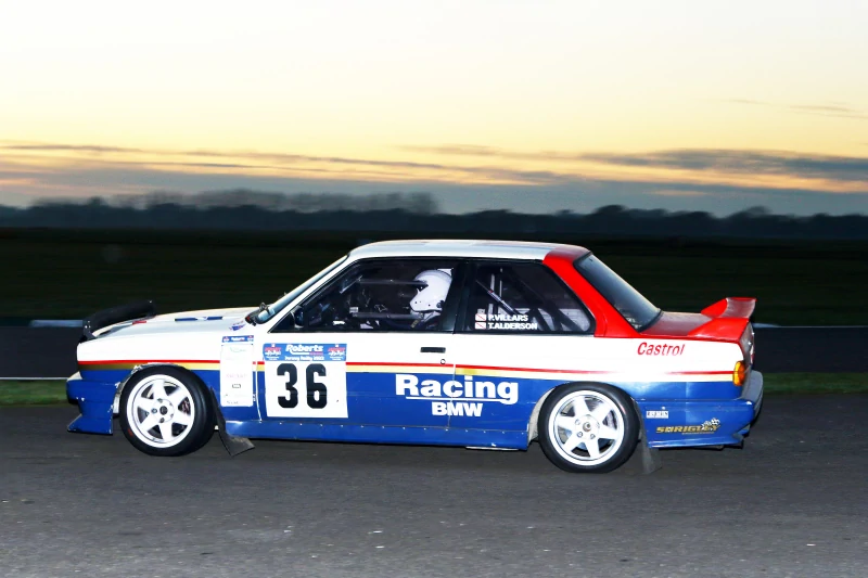 Voiture de rallye E30