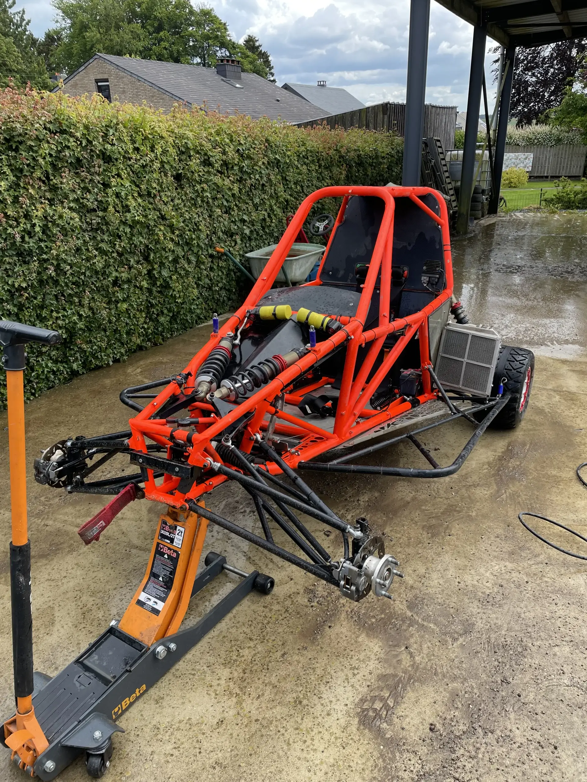 Cross car planet motorsport without engine