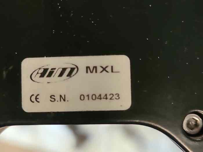 Dash AIM MXL