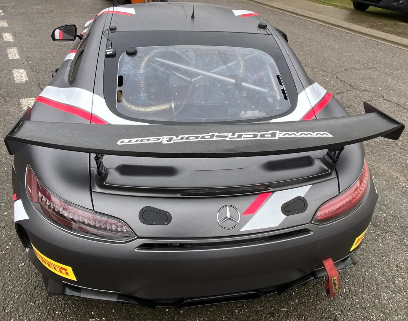 MERCEDES AMG GT4 – photo 2