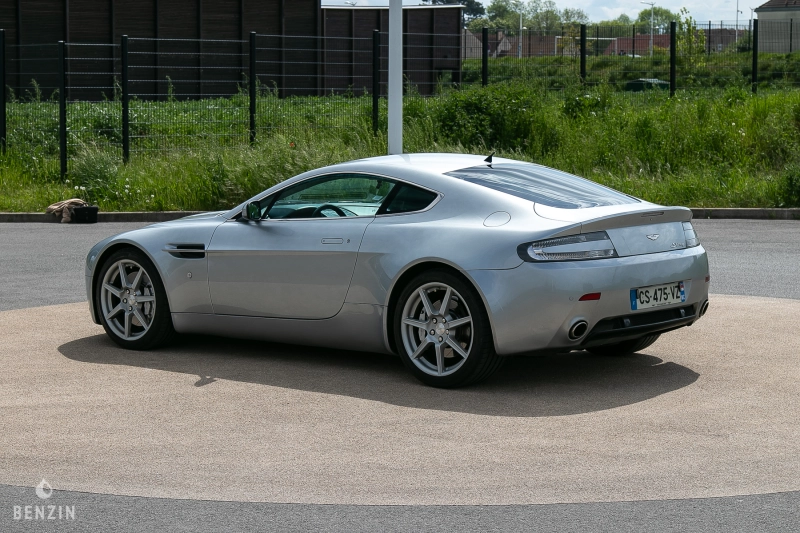 Aston Martin V8 Vantage Sporshift