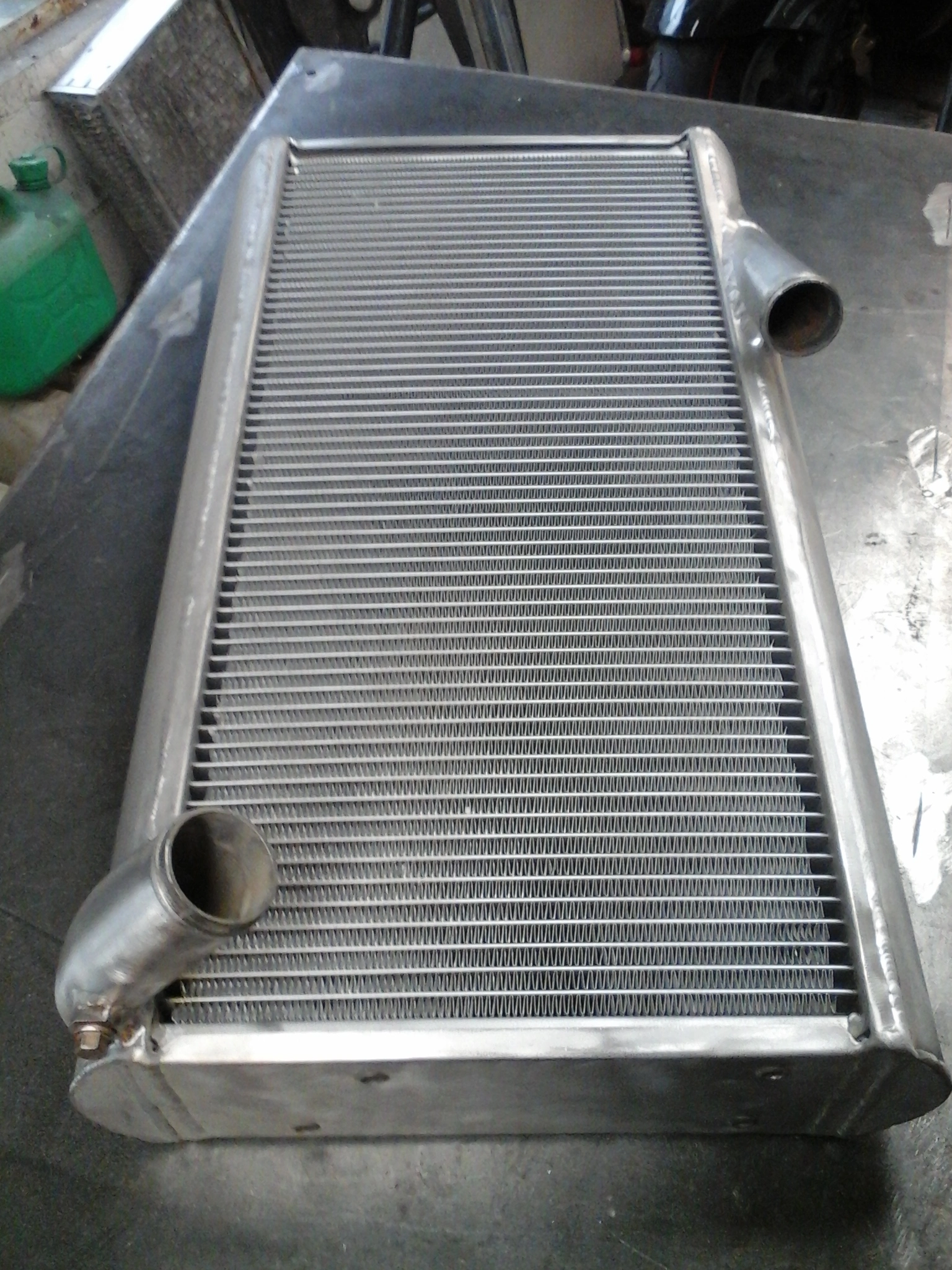 Made-to-measure aluminium radiator – photo 2