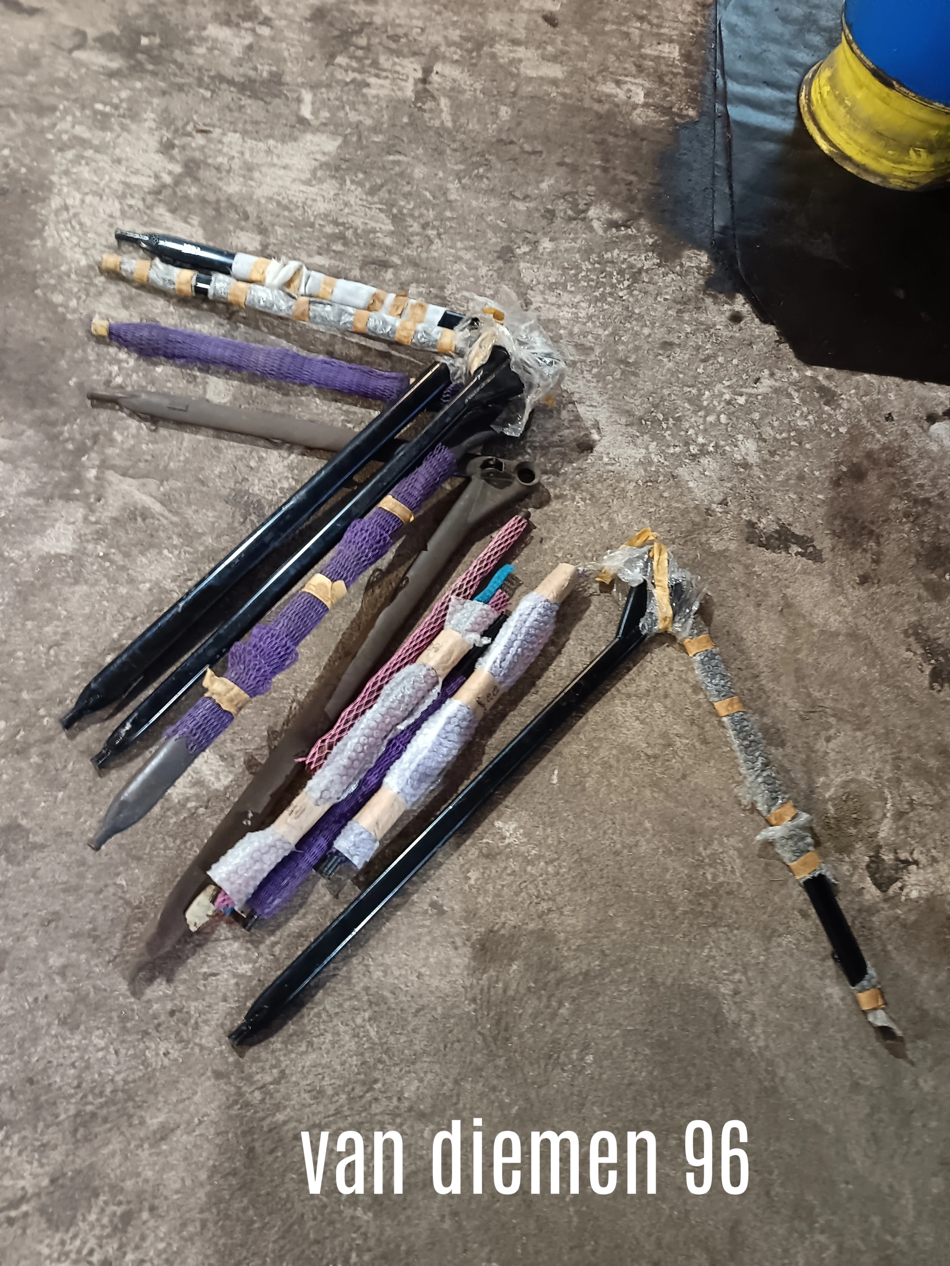 Set of van diemen parts – photo 1