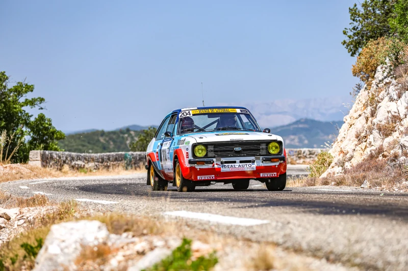 Ford escort rs2000