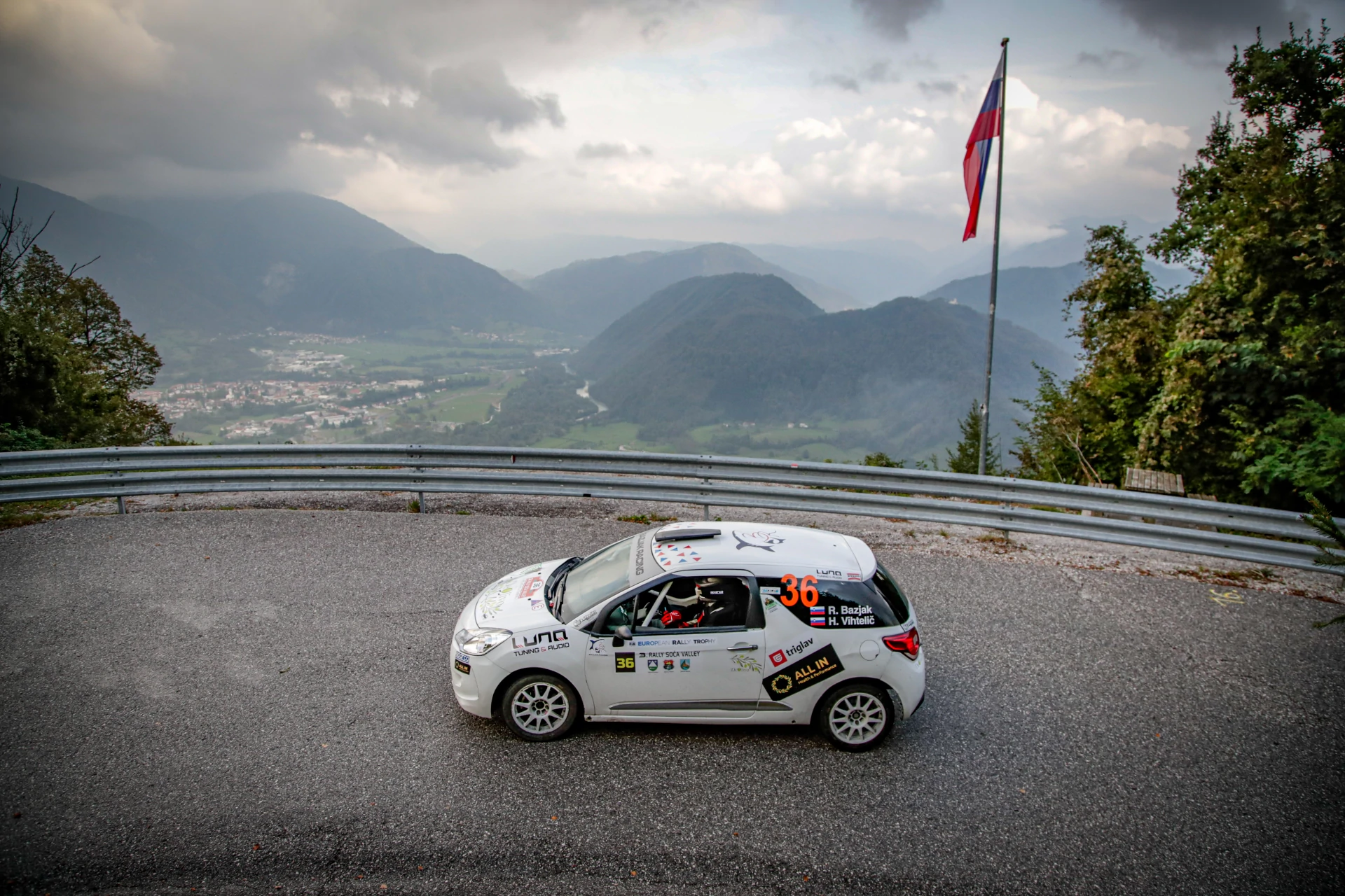 CITROEN DS3 R1