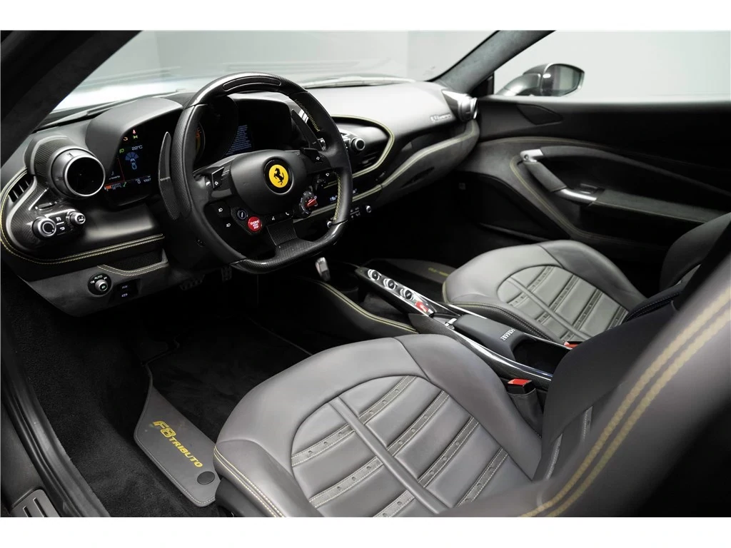 FERRARI F8 TRIBUTO (3.9 V8 BITURBO 720CH) de 2020
