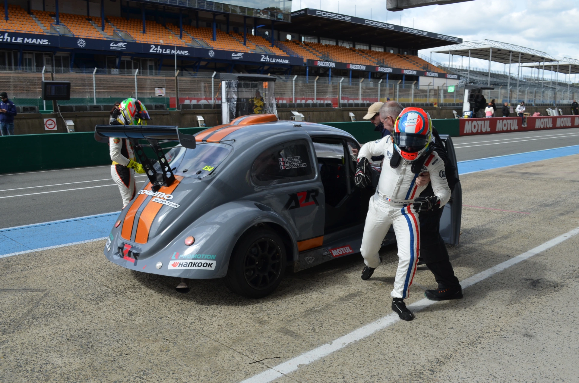 Come and find out how to drive a FUN CUP with the A2R by LRP team. – photo 3