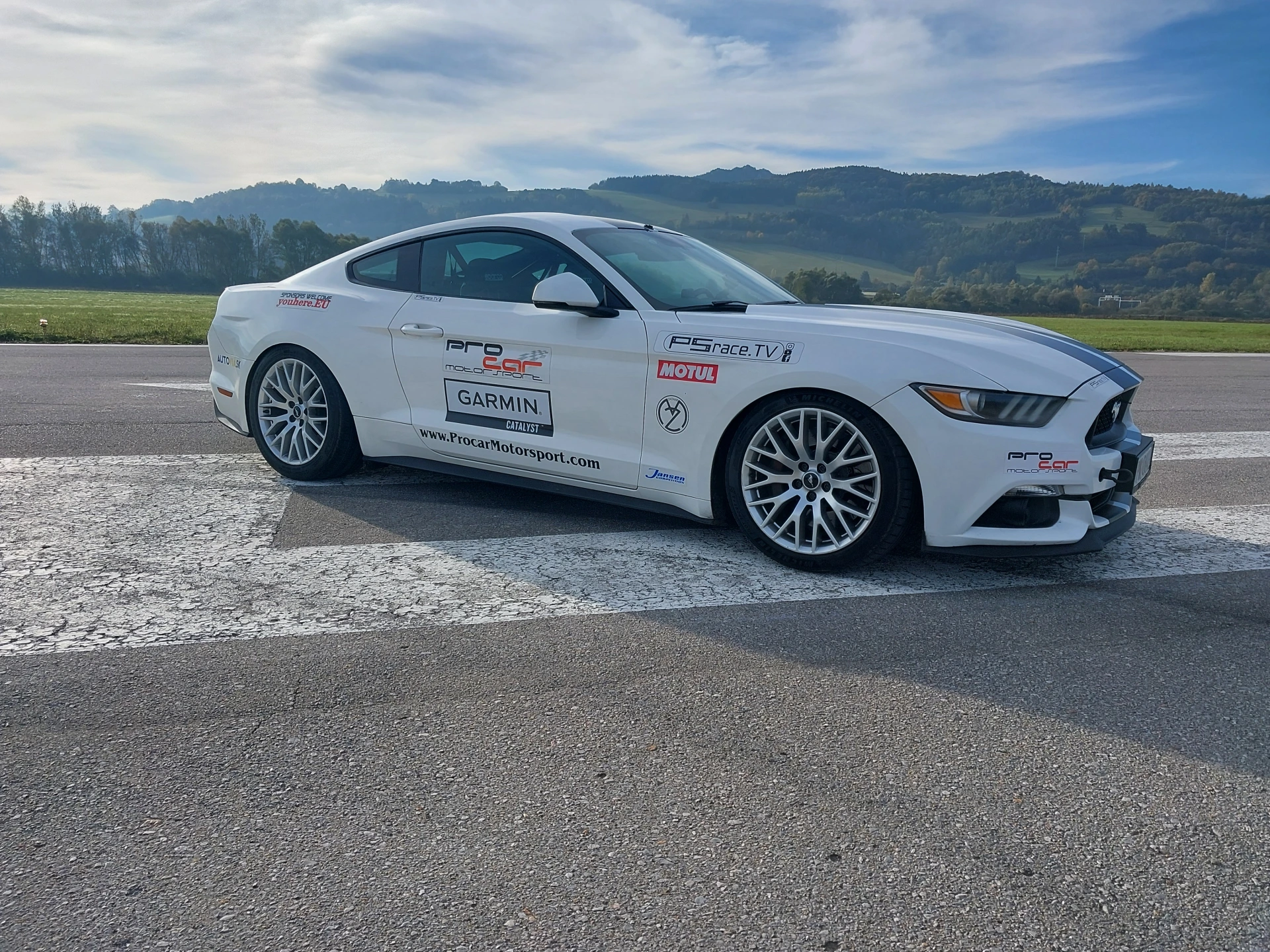 Ford Mustang V8 – photo 2