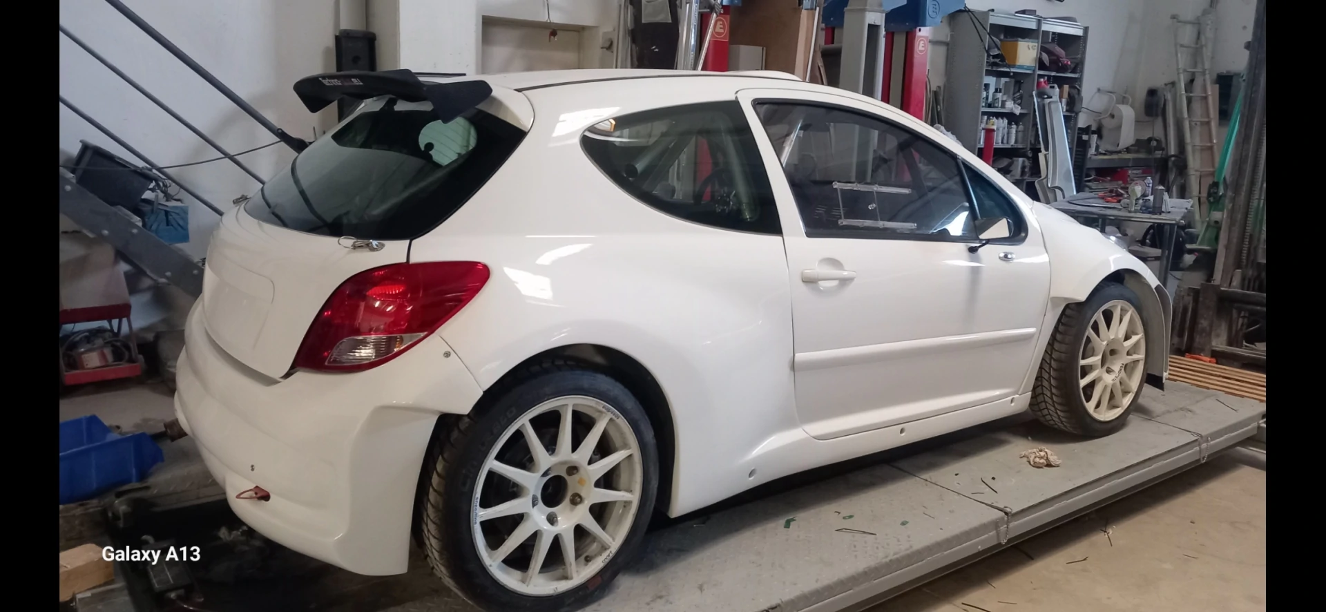 Peugeot 207 S2000