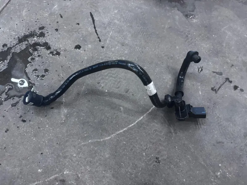 Brake vacuum hose Porsche Cayman GT4 RS 99135557711