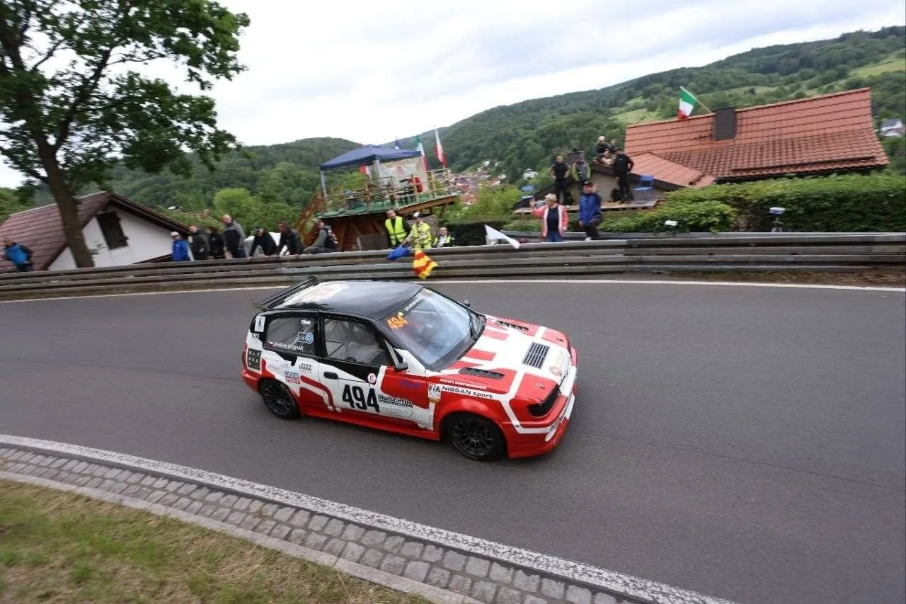 Nissan Sunny N14 GTI – Voiture de course de côte FIA EHC, Groupe 5 – photo 1