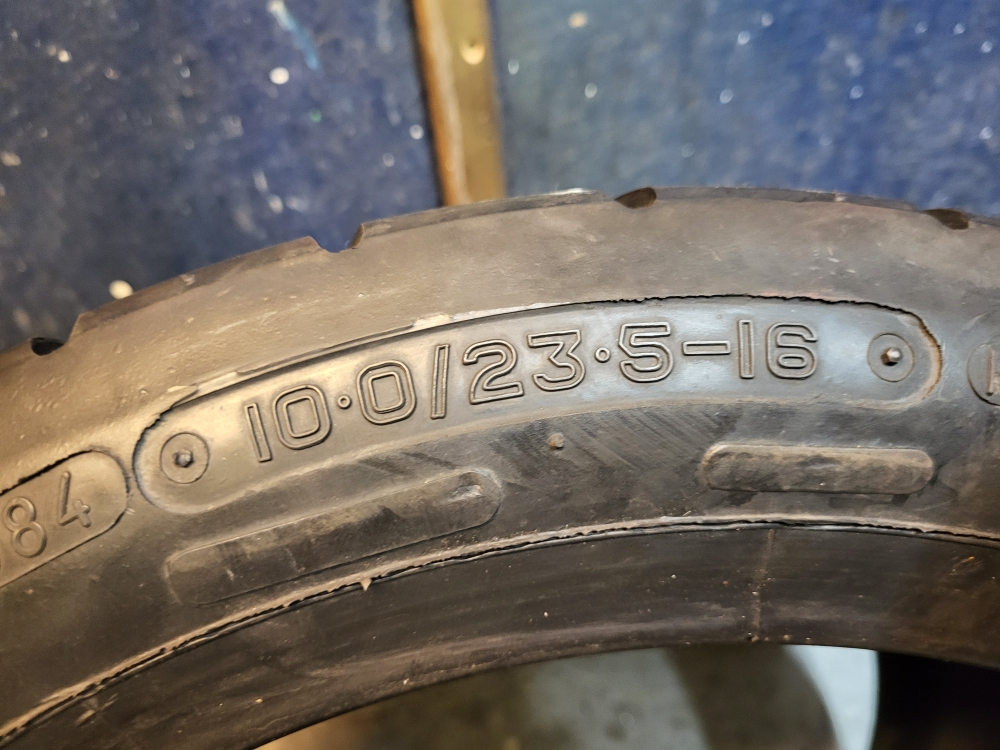 Search for rim decoration even if out of order for mounting – photo 2