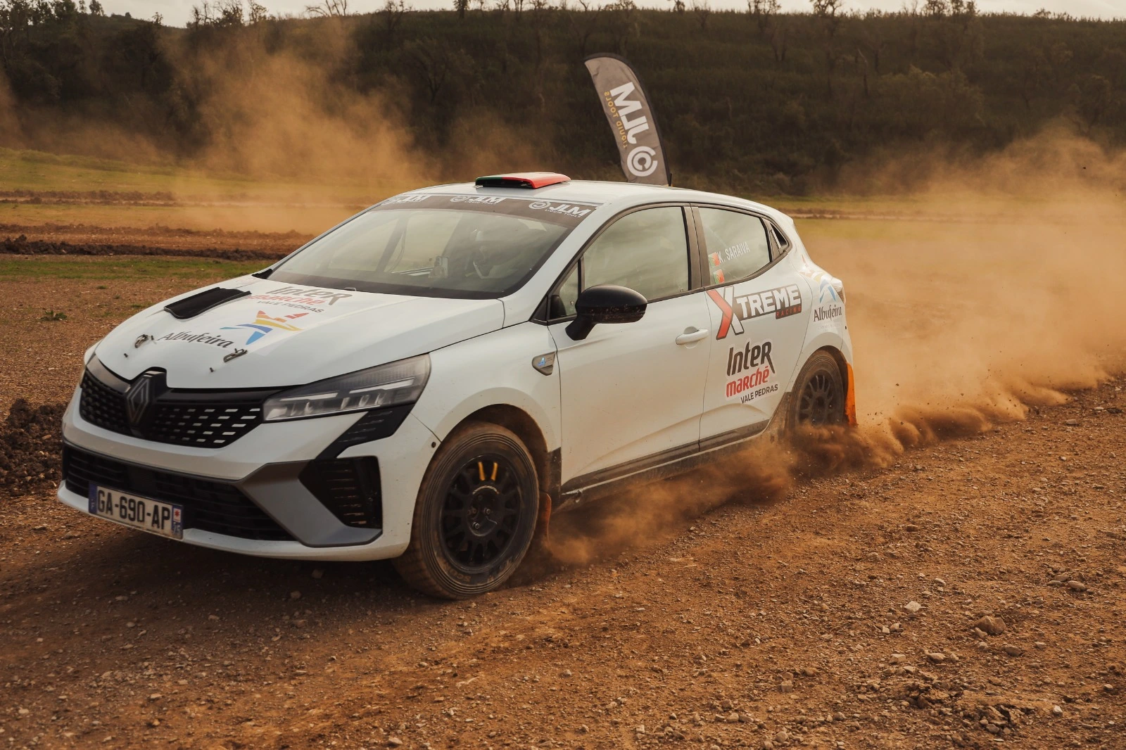 Clio Rally4 à louer / vendre au Portugal / Espagne ou Italie – photo 1