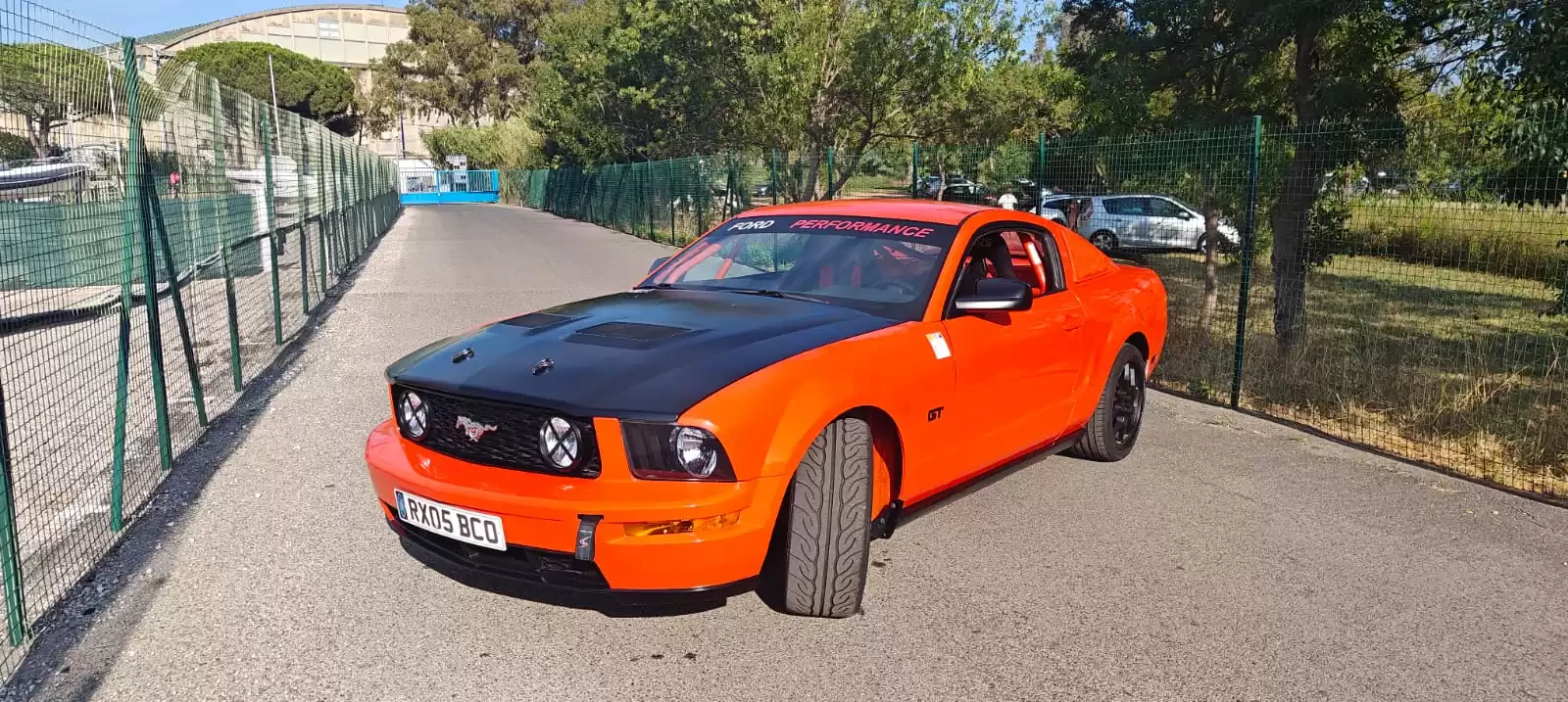 FORD Mustang GT 2005 – photo 1
