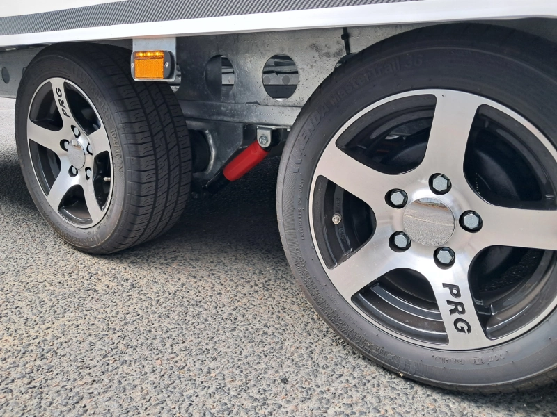 PRG Trailers Prosporter MONZA 3-axle trailer - 6.00m x 2.34m