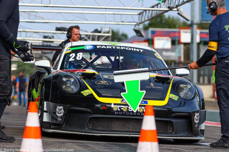 Voitures de course 911 GT3 Cup - version 992