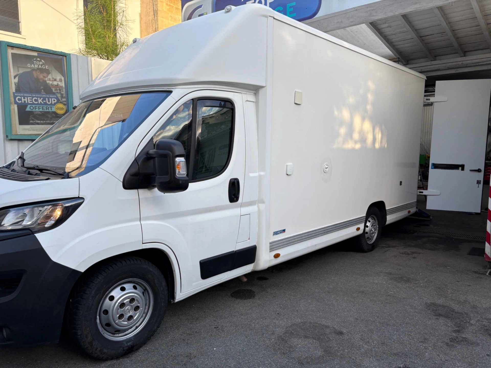 Peugeot Expert 25m3 – photo 1