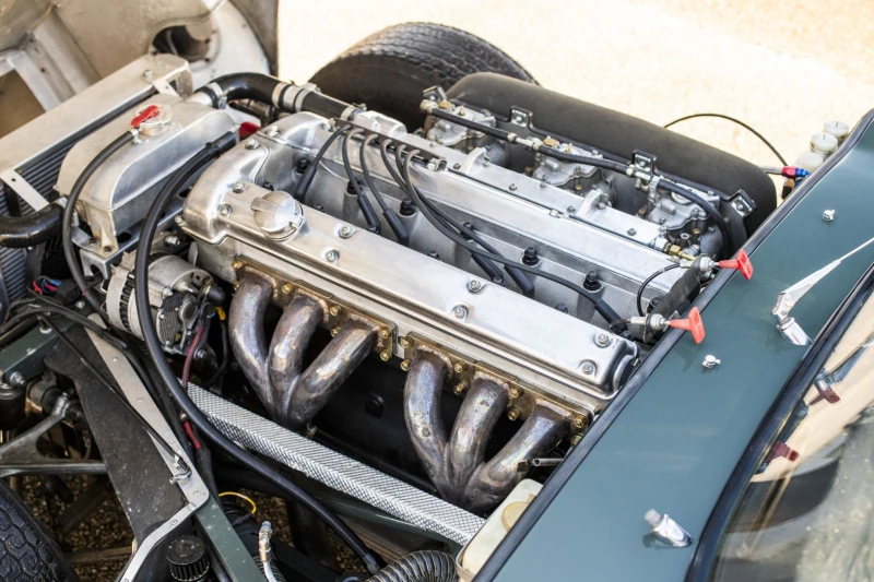 1965 Jaguar Type E biplace ouverte semi-légère