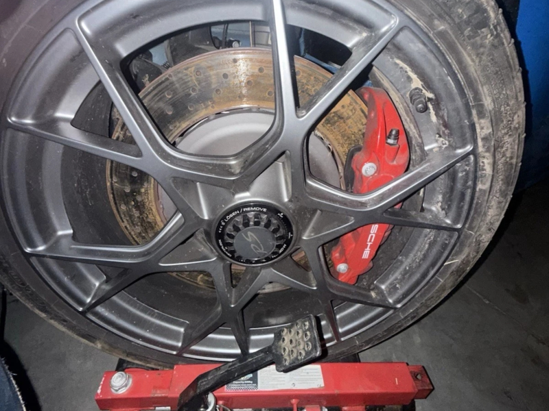 Jante aluminium avant Porsche® GT4 RS