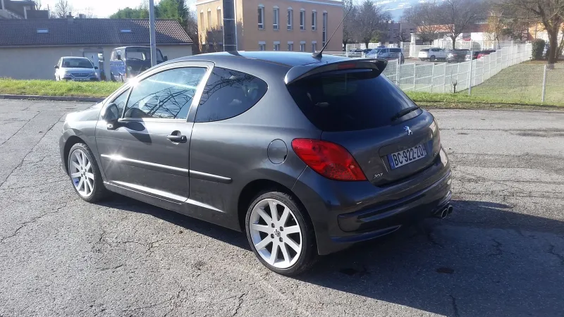 Peugeot 207 RC - Moteur refait à neuf