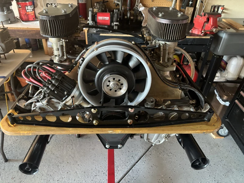 Modified 2.8 L twin plug Porsche 911 engine