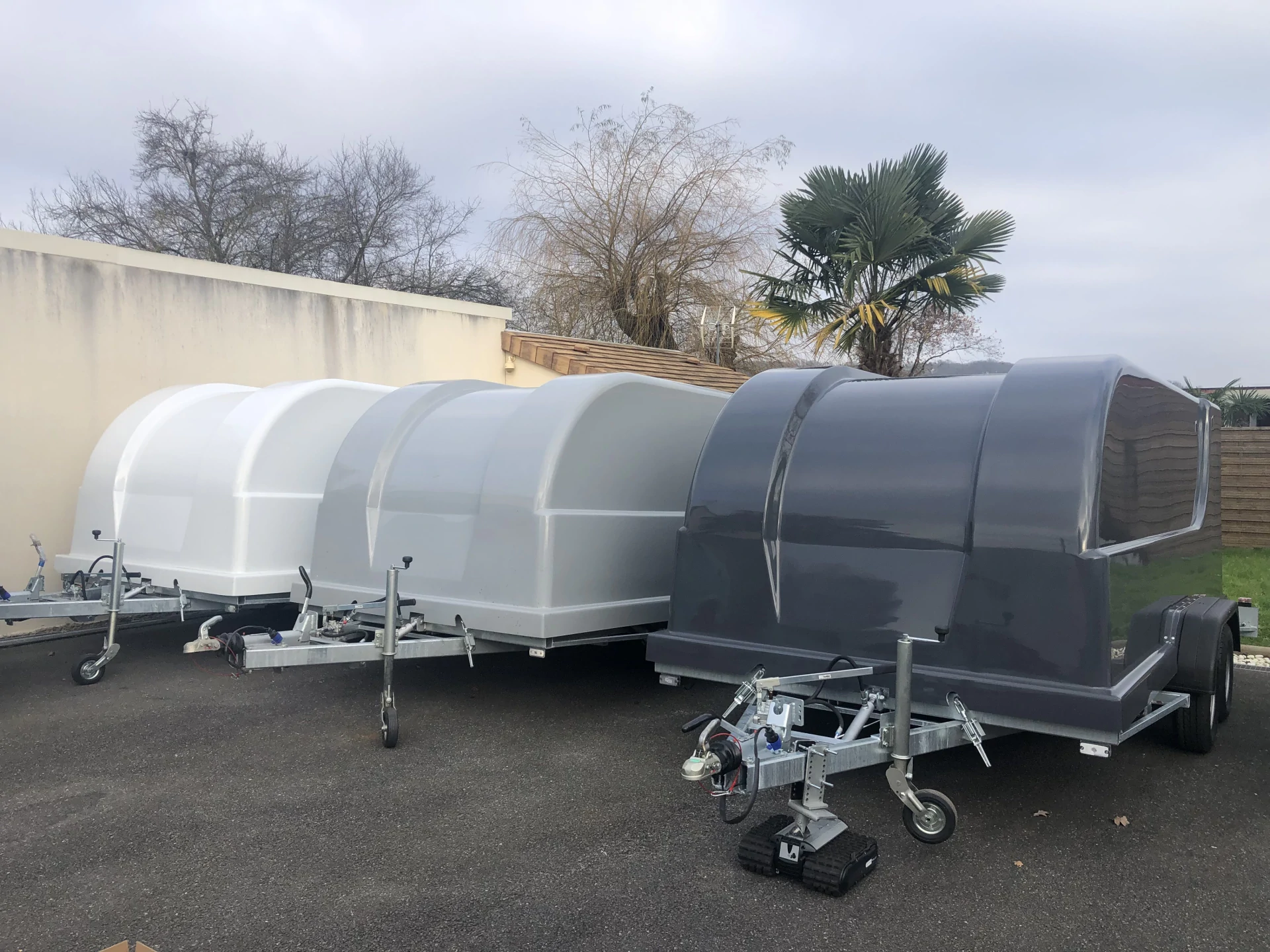 Car trailer
