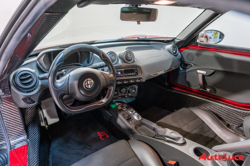 ALFA ROMEO 4C COUPÉ CLUB ITALIA